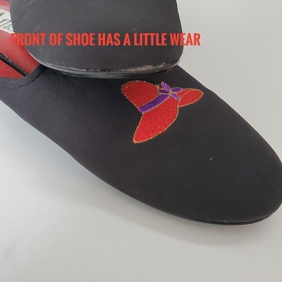 AMANDA RED HAT SOCIETY BLACK SLIP ON SLIDES WITH HAT DECORATION SIZE 7M - Picture 8 of 8